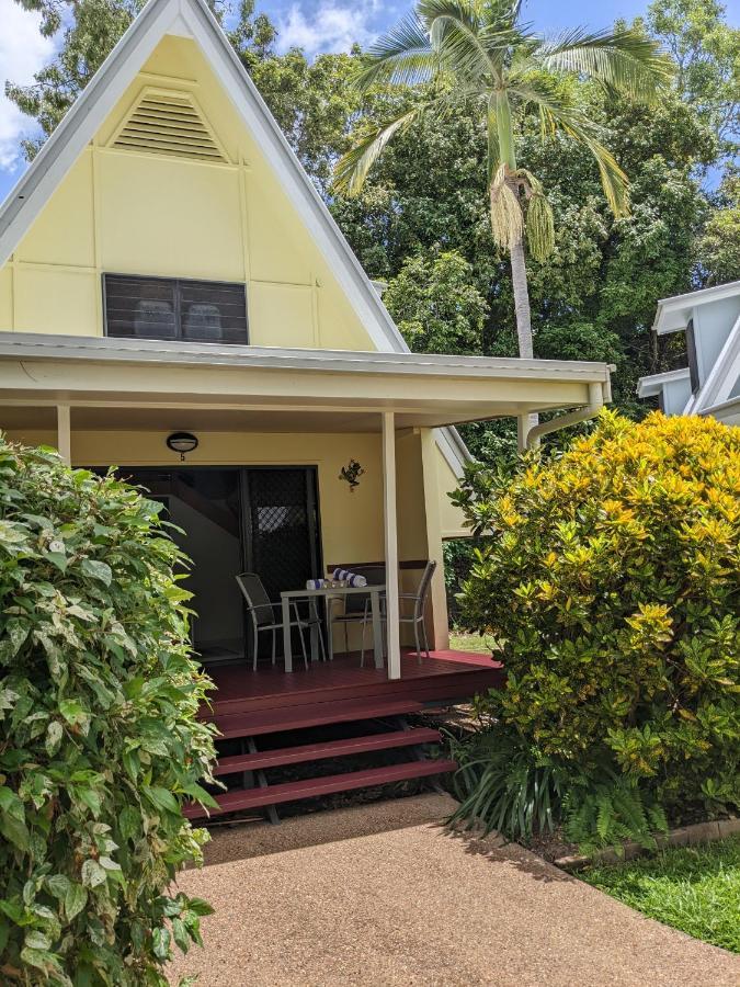 Canopy 5 Chalet Nelly Bay Exterior photo